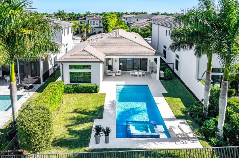 17135 Abruzzo Avenue, Boca Raton